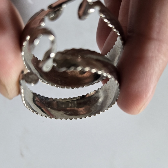 Diamond Design Metal Hook/Clip On Earrings - Picture 7 of 7